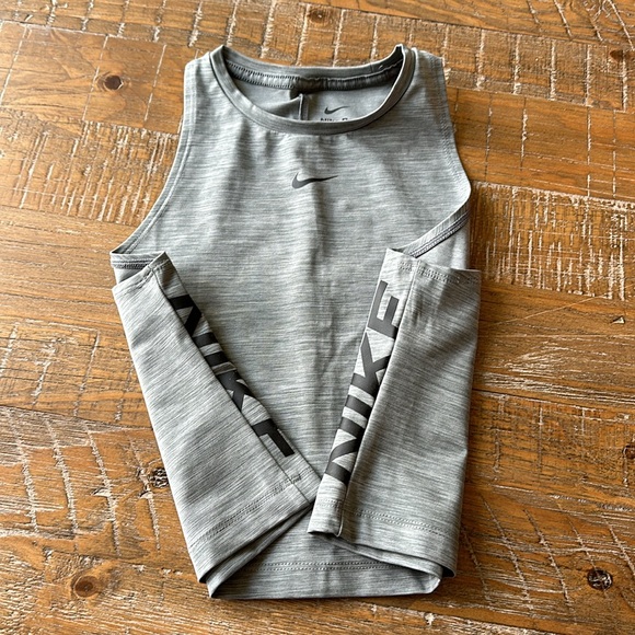 NWOT Nike Pro Tank - Picture 3 of 4